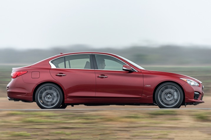 2016-infiniti-q50-sedan-red-sport-2