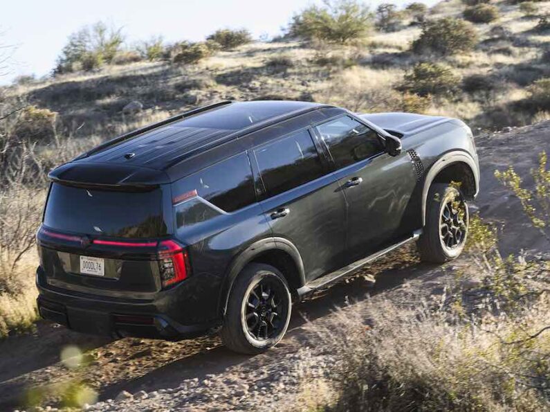 Primer Nissan Armada Pro-4X Twin-Turbo V6 impresionantemente fuerte